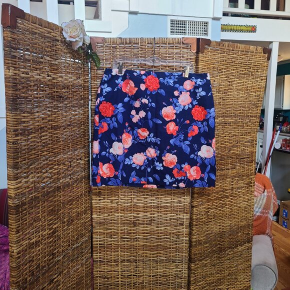 NWT Talbots Skirt Sz 14 Blue W/ Pink Floral Lined Above Knee - Picture 2 of 6